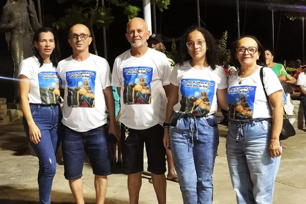 santuário do bom jesus da lapa romeiros participam de romaria em família