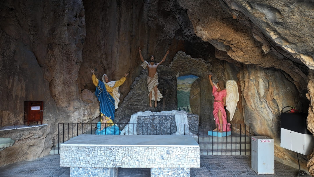 grutas em bom jesus da lapa gruta da ressurreicao