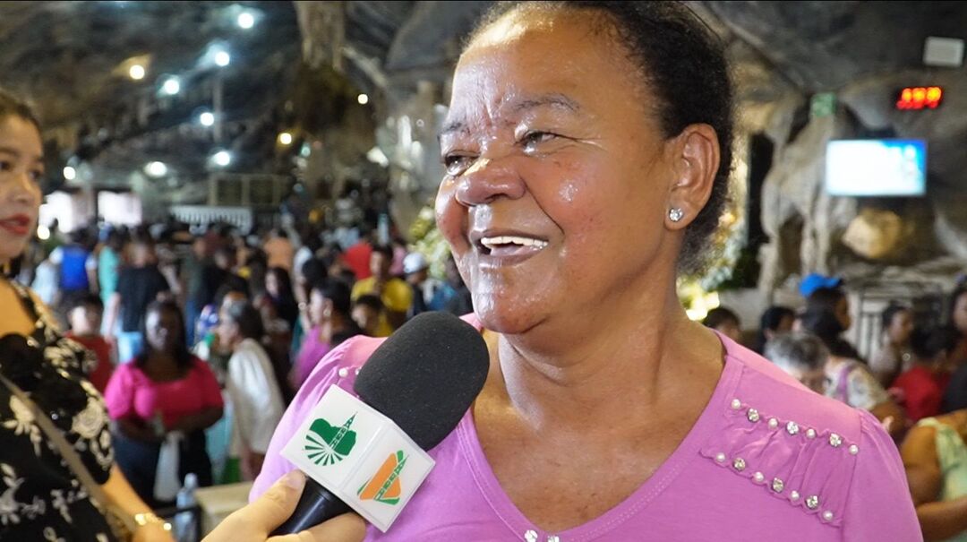 Romeira agradeceu a Padroeira e ao Bom Jesus pela cura da neta