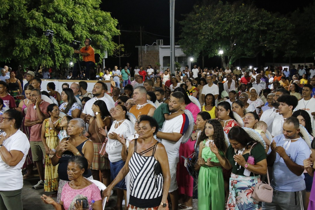 triduo de nossa senhora aparecida conta com presenca de romeiros e lapenses