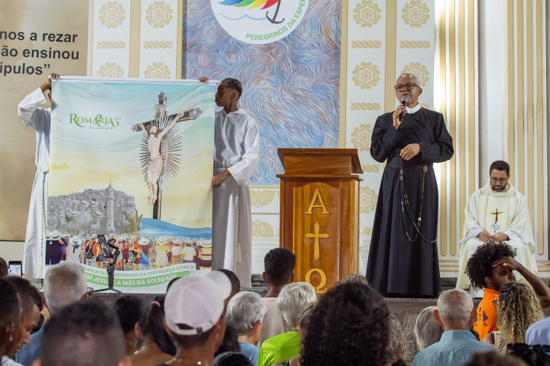 ROMARIAS 2025 REITOR APRESENTA CARTAZ OFICIAL DO SANTUARIO DO BOM JESUS DA LAPA