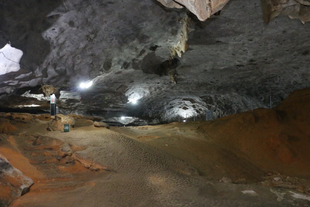 WhatsApp Image 2025 10 08 at 17.49.06 2 1 Gruta da Água de Milagres