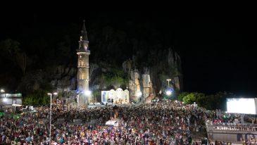 Penúltima noite da novena do Bom Jesus da Lapa